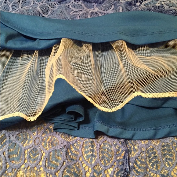 Dress - Picture 4 of 7